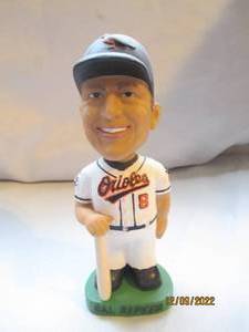 lot 828 image: Cal Ripken Bobble head...