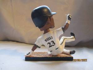lot 839 image: Rickie Weeks Sliding bobble head di...