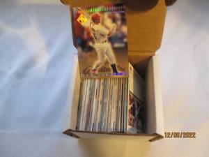lot 858 image: Mark McGwire box of cards...