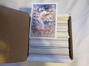 lot 868 image: Mike Piazza box of cards...