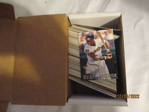 lot 874 image: Darryl Strawberry box of cards...