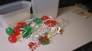 lot 112 image: Christmas Needs