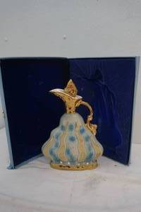 lot 16 image: Jim Beam decanter