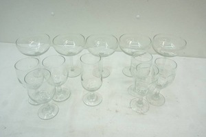 lot 85 image: wine glasses,champagne glasses
