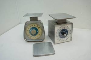 lot 104 image: Edlund,Taylor food scales