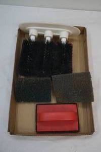 lot 123 image: grill cleaning brushes
