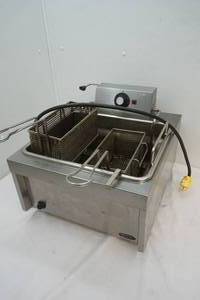 lot 143 image: Star deep fryer