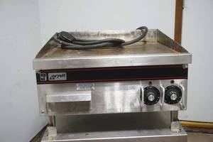 lot 175 image: Awyott grillgriddle
