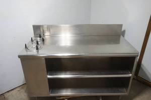 lot 184 image: stainless steel serving station