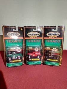 lot 16 image: (3) Matchbox Die-Cast Texaco Trucks