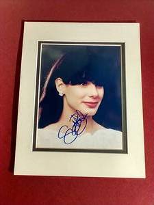 lot 40 image: Autographed Sandra Bullock Photo