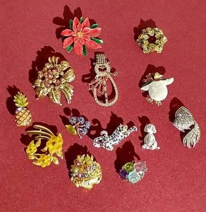 lot 84 image: Vintage Metal PinBrooch Lot