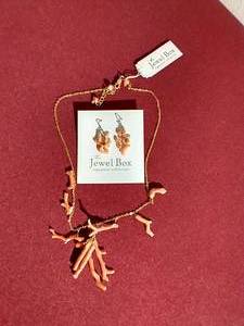 lot 86 image: Coral Jewelry Lot - Necklace & Earrings