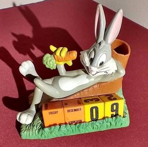 lot 98 image: Vintage Bugs Bunny Perpetual Calendar
