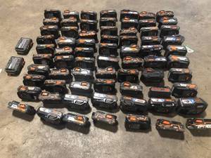 lot 6 image: Lot of assorted Ridgid Batteries used customer returns various models and conditions review pictures