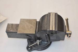 Bench Vise