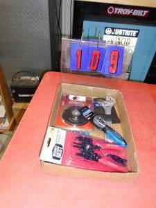 lot 109 image: Flat of tools. As shown.