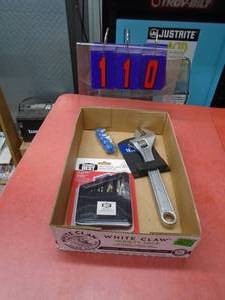 lot 110 image: Flat of tools. As shown.