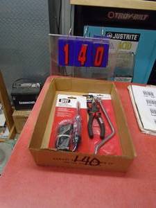 lot 140 image: Flat of tools. As shown.