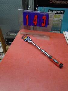 lot 143 image: New Gearhead 38 extendable ratchet. 12 long. As shown.