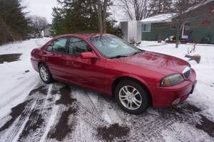 lot 1 image: 2005 Lincoln LS 4 Door Sedan