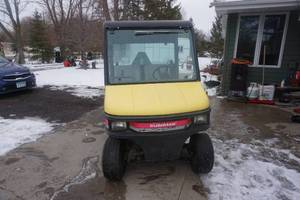 lot 5 image: 2002 Textron Cushman Haulster Utility Cart