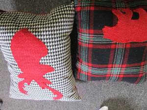 pair of pillows...