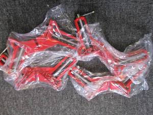 4 clamps...