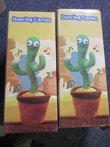 2 dancing cactuses...