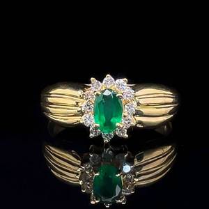 Oval Natural Emerald & Diamond Halo Cluster Pinched Scalloped Seashell Ring in 14k Yellow Gold $2000 Retail