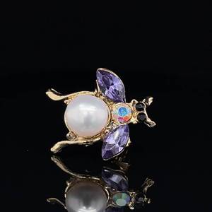 Beautiful Cultured White Pearl Encrusted Bug Pin Jewelry