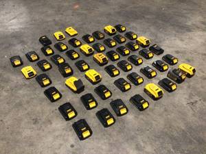 Lot of assorted Dewalt Batteriers various models and conditions customer returns see pictures