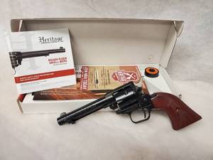 lot 14 image: NIB Heritage Rough Rider Combo Pistol