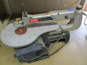 lot 17 image: Ryobi Scroll Saw