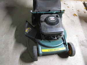 lot 31 image: Yardman Trim Mower