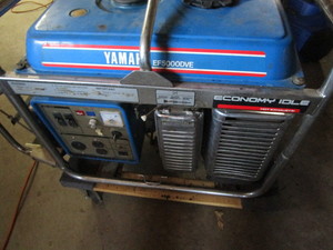 lot 11 image: Yamaha Generator