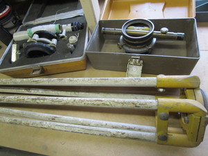 lot 35 image: Transits, Tripod