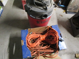 lot 39 image: Shop Vac