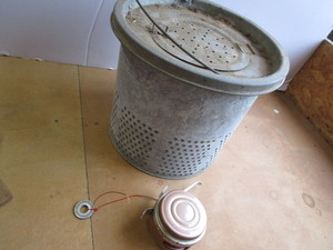 lot 66 image: Vintage Minnow Bucket Liner, Reel