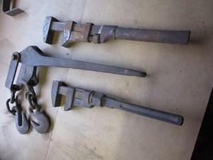 lot 72 image: Load Bind, Monkey Wrenches