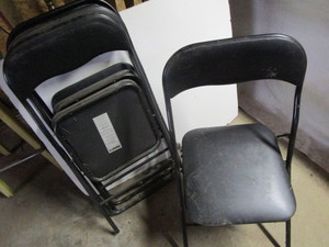 lot 89 image: Folding Chairs
