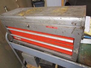 lot 102 image: Craftsman Toolbox & Tools