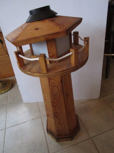 lot 115 image: Lighthouse Solar Light