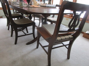Vintage Duncan Phyfe Table & Chairs