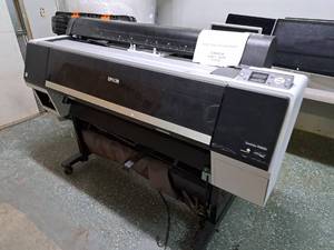 lot 1553 image: Epson K281A Sure Color P9000 44 Standard Edition Large Format Photographic Printer (used)
