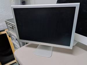 lot 1554 image: Apple Cinema Display 20 PC with Cables