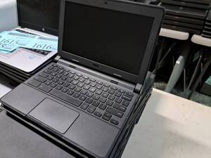 lot 1602 image: Lot of (5) Dell P22T Chromebook 11 Laptop Computers (for parts only)