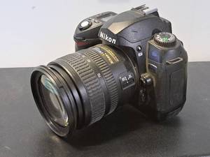 lot 1687 image: Nikon D70 Digital Camera with AF-S 18-70mm 135-4.5G DX SWM ED IF Aspherical Lens