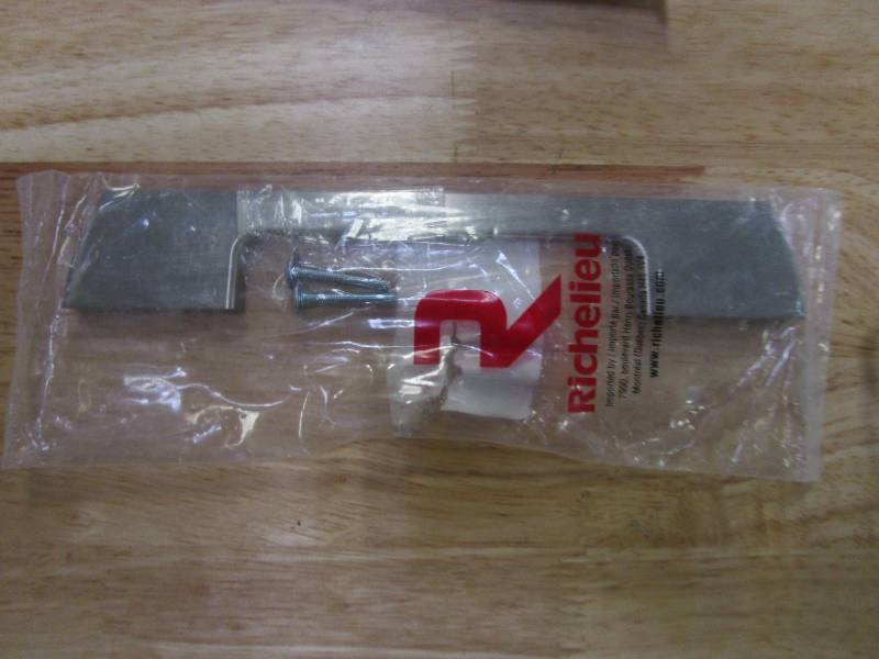 lot 463 image: (5-Pack) Contemporary 5-132 in. (128 mm) Brushed Nickel Cabinet Pull