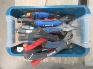 lot 245 image: Bin of Miscellaneous Pliers - Used in Warehouse. - SOLD AS IS